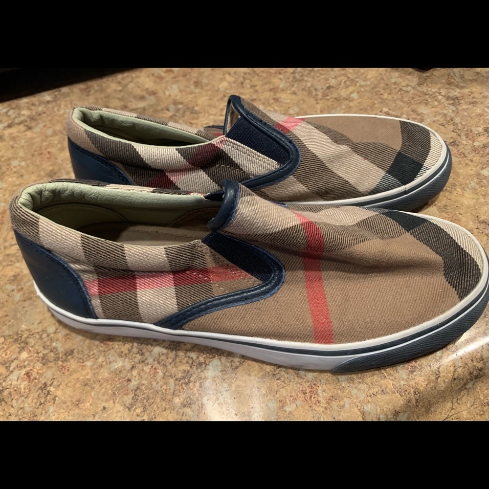 Authentic Burberry kids slip ons(34)